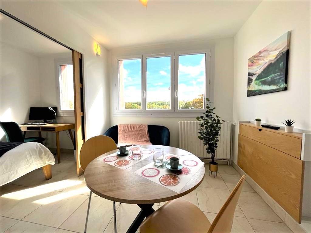 Le Prasino - Paisible Appartement Proche Rer - Bail Mobilite Massy  Exterior foto